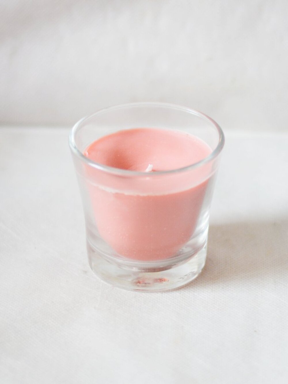 🧡 Handmade Strawberry Scented Candle